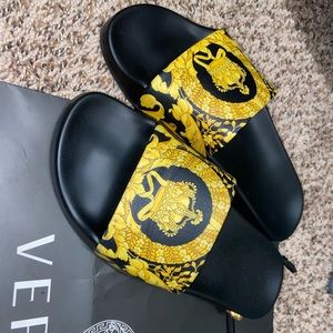 Versace Women’s Slides Sz 36